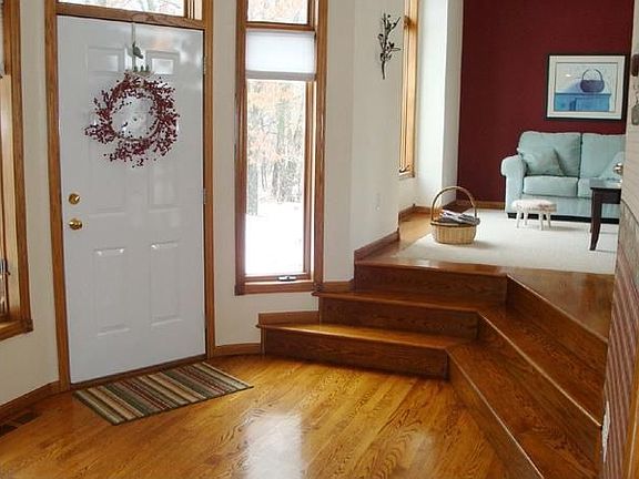 5th image of 18630 Buchanan St NE
