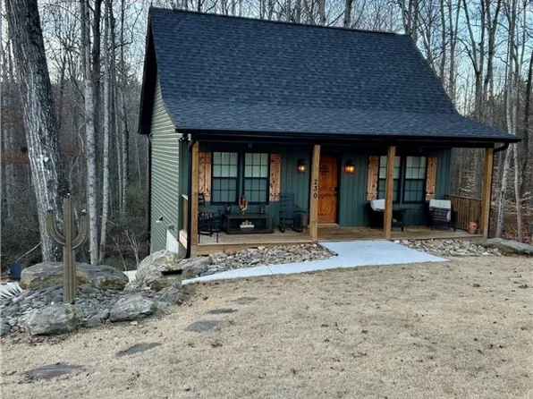 230 Brookview Cir, Easley, SC 29642