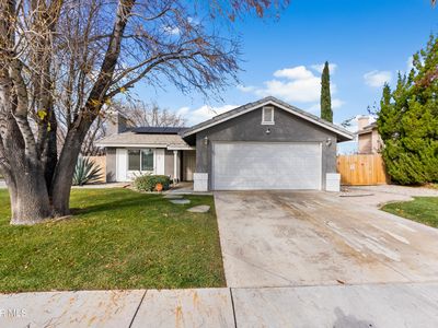 2643 W Newgrove St, Lancaster, CA, 93536