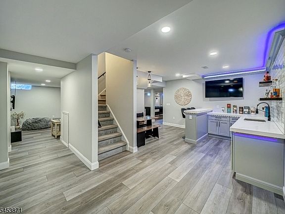 4th image of 10 Spyglass Rd