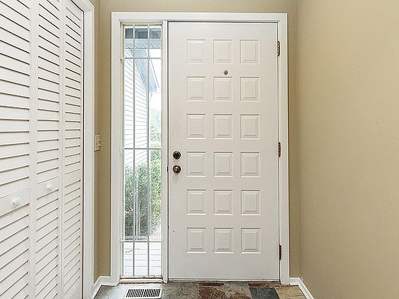 2nd image of 5337 Panda Bear Cir