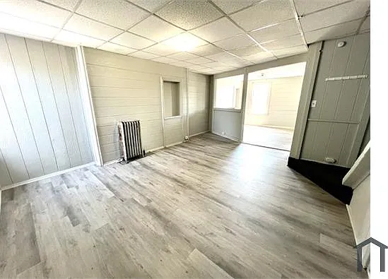 4 bed, $1,950 — Photo 1