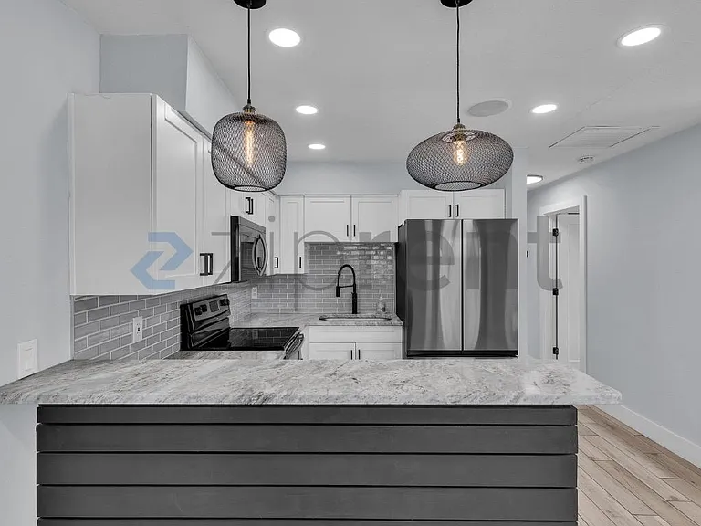 4518 W Rogers Ave #4518 — Photo 7