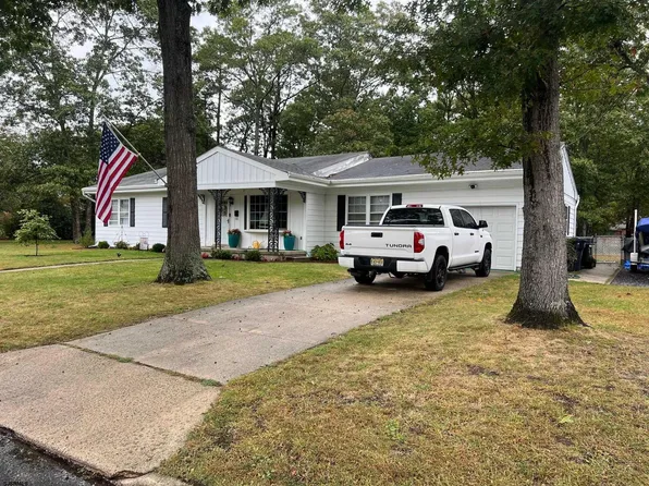 726 Blenheim Ave, Absecon, NJ 08201