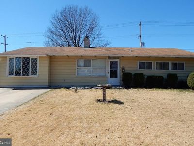 25 Border Rock Rd, Levittown, PA, 19057