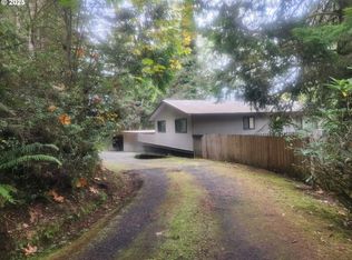 96015 Sunlake Dr, Lakeside, OR 97449