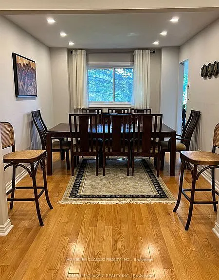972 Krista Ct #MAIN FLOOR — Photo 9