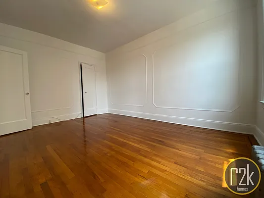 Rented by Realty 2000 Corp | media 22