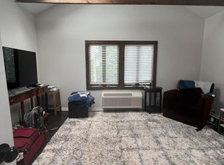 (Undisclosed Address), Bronx, NY 10465