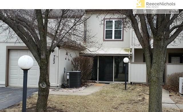 Welcome to 723 E. 121st Street in Mission Lake