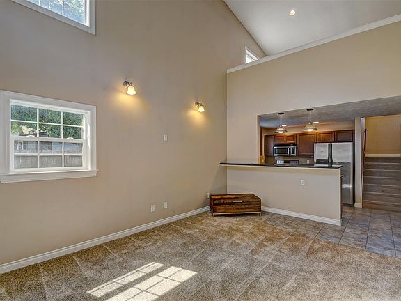 4th image of 1126 S Coeur Dalene St #S2210