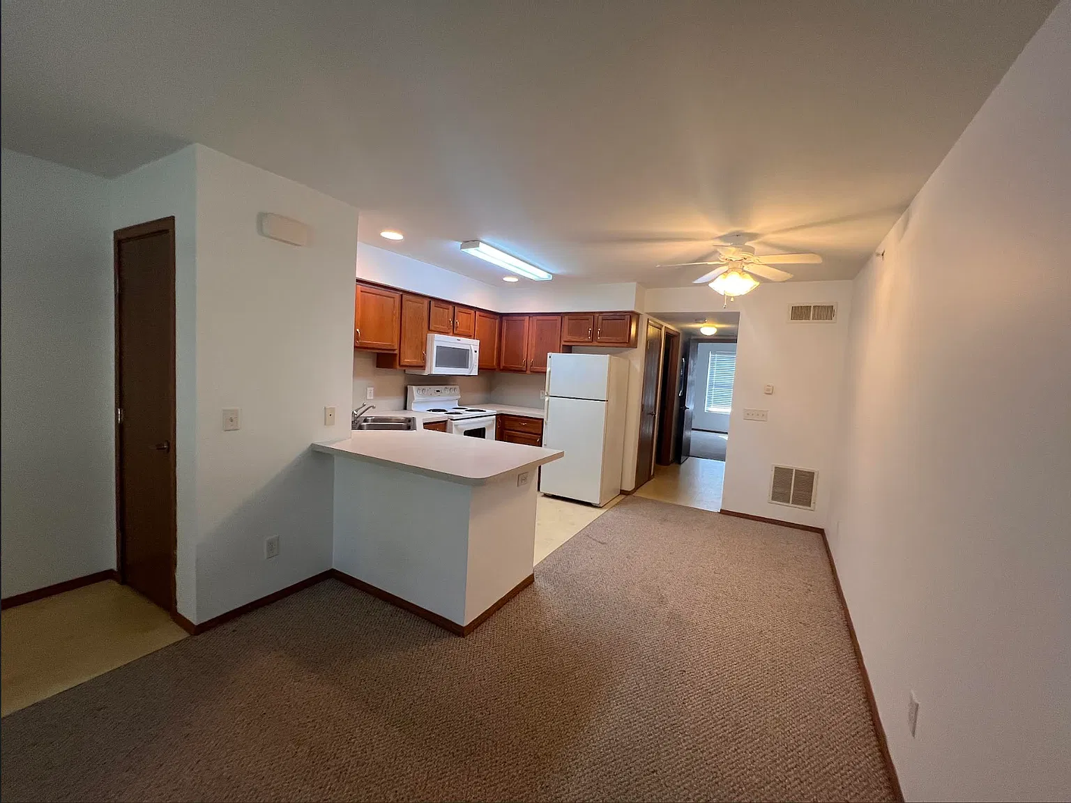 1 bed, 650 sqft, $825 — Photo 4
