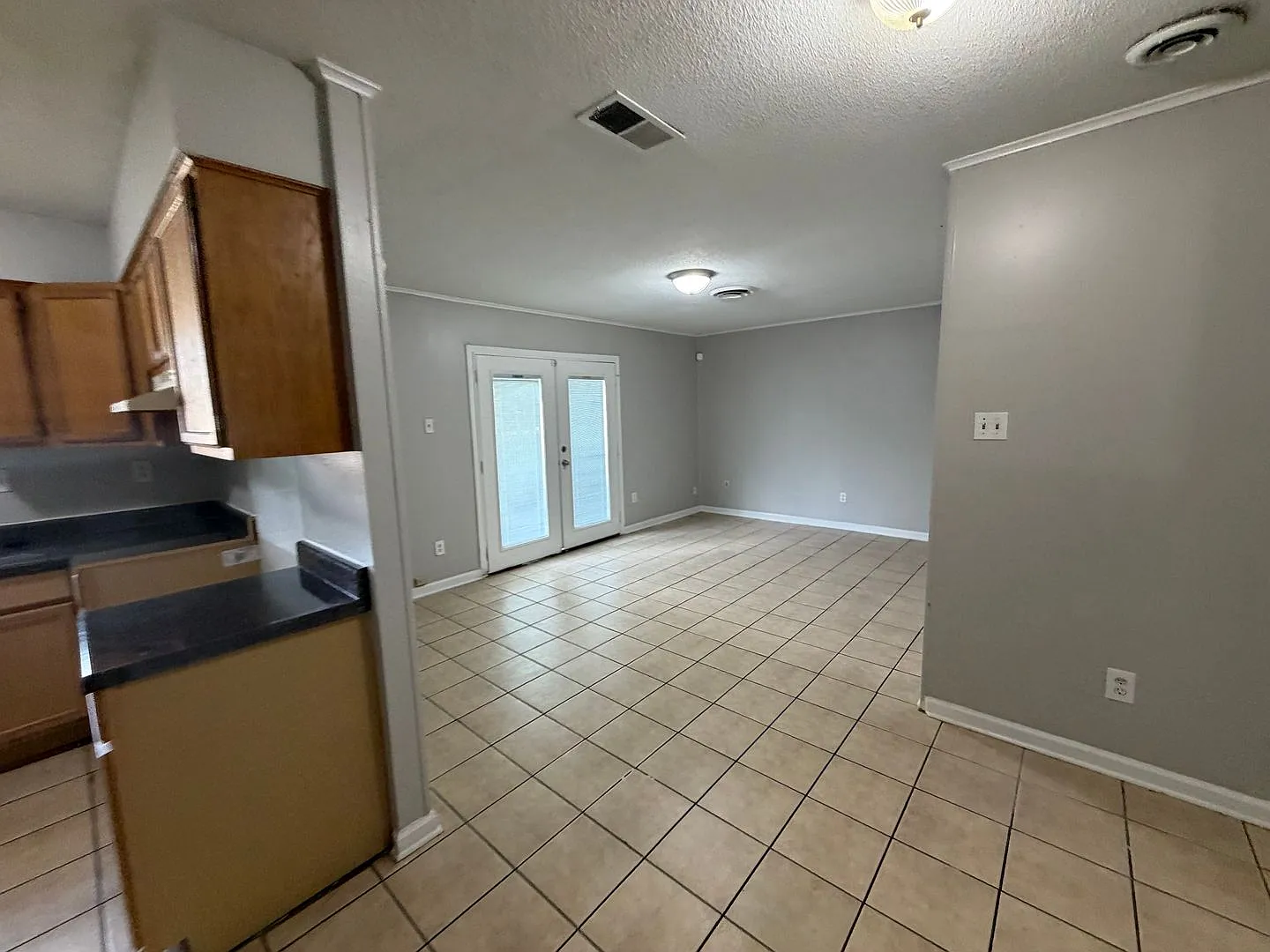 Welcome to 2780 Birchfield Cove! — Photo 4