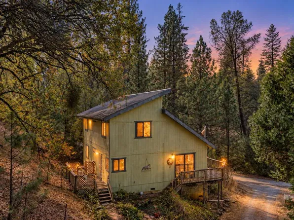 5890 Michel Rd, Mountain Ranch, CA 95246
