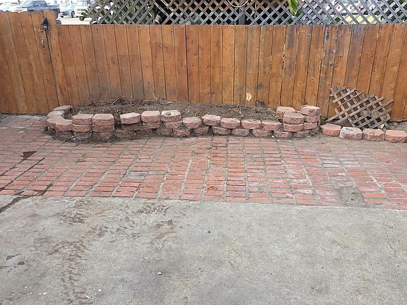 3rd image of 5186 W Point Loma Blvd