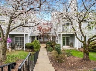 1271 Paddington Rd, Mahwah, NJ 07430