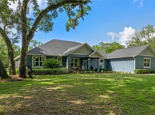 1901 Retreat Rd, Geneva, FL 32732