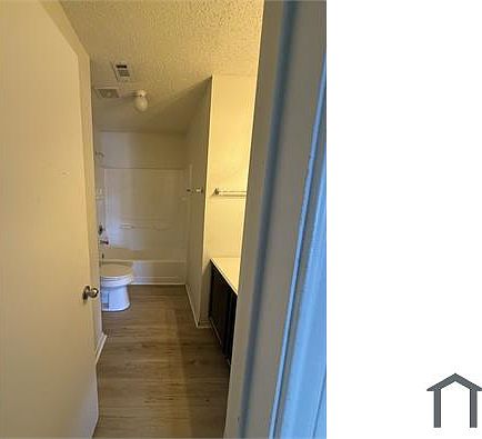 5th image of 609 River Run Dr