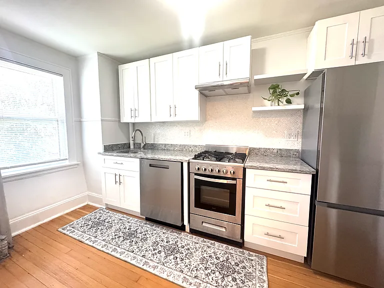 21-41 28th St #3 — Photo 1