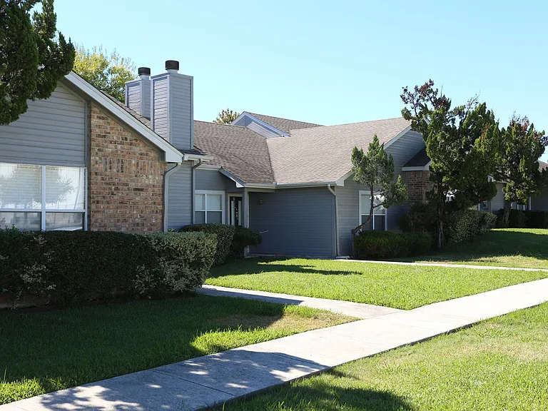 Country View Apartments — Photo 6
