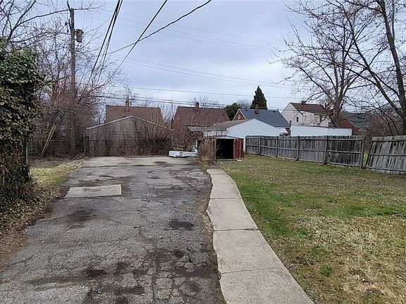 3rd image of 4017 Eastway Rd