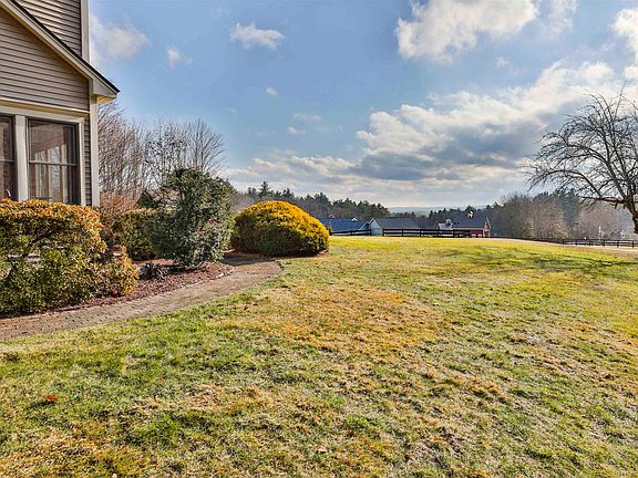 5th image of 293 Pine Hill Road