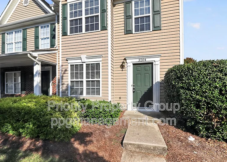 3204 Barons Court Rd — Photo 33