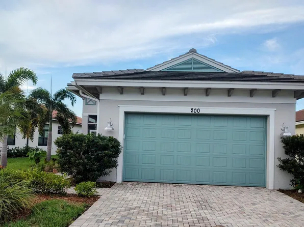 200 SE Via Tirso, Port St Lucie, FL 34952
