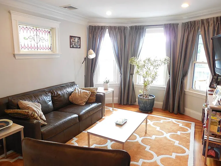 7 Fairfield St #9 — Photo 17