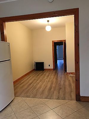 2nd image of 2011 Woodbine St APT 1L