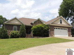 4115 Lovelaceville Rd, Paducah, KY 42001