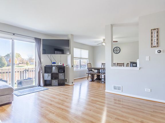 2nd image of 701 Wedgewood Cir #0