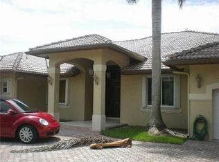 13130 N Calusa Club Dr, Miami, FL 33186
