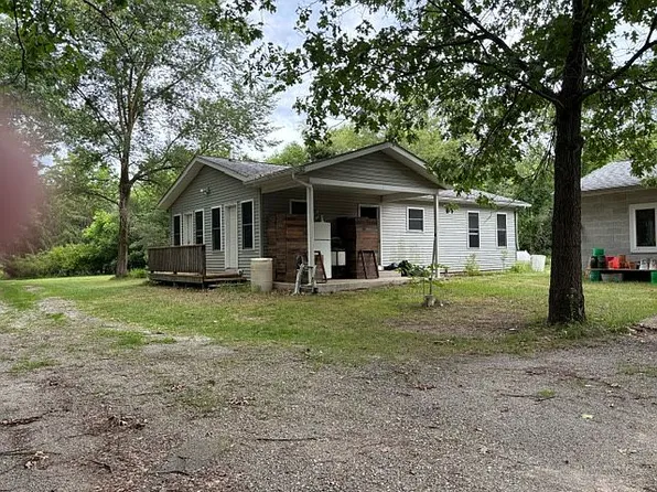 69817 Garver Lake Rd, Edwardsburg, MI 49112