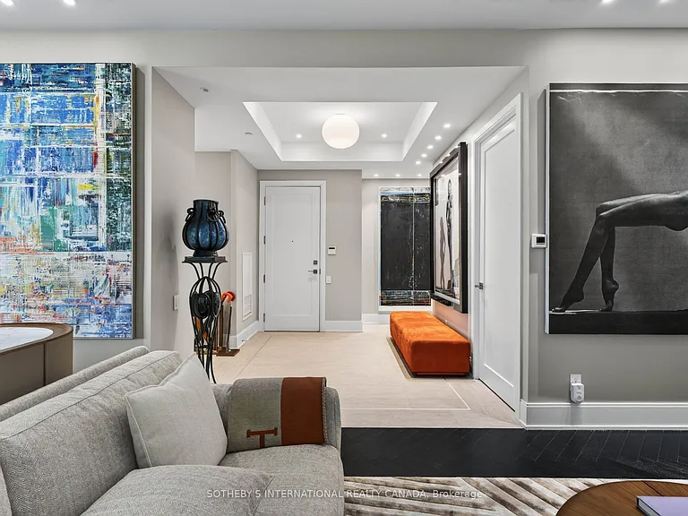 50 Charles St E #5501 — Photo 4