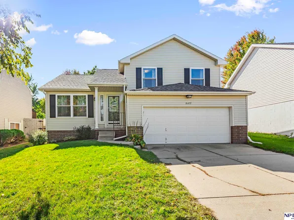 16457 Erskine St, Omaha, NE 68116
