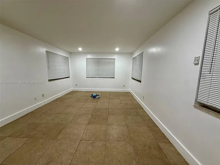 427 NE 62nd St #14 — Photo 5