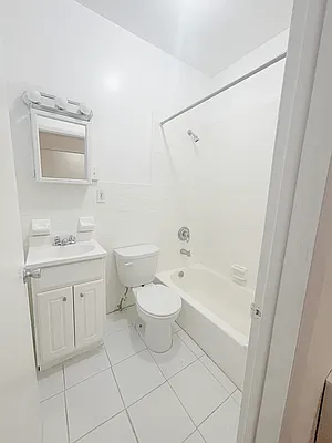 Rented by Rachel Realty | media 16