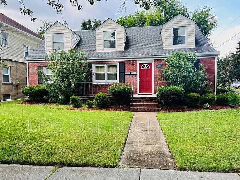4615 Colonial Ave #B — Photo 1