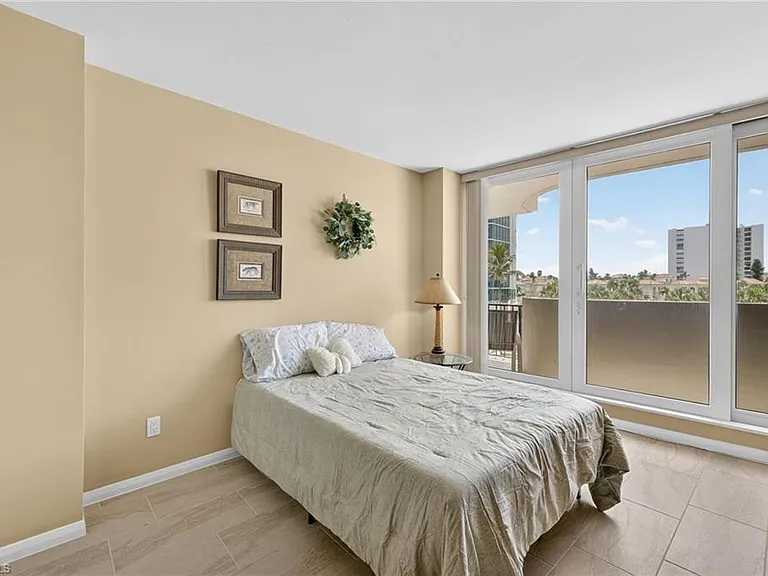 4001 Gulf Shore Blvd N #303 — Photo 18