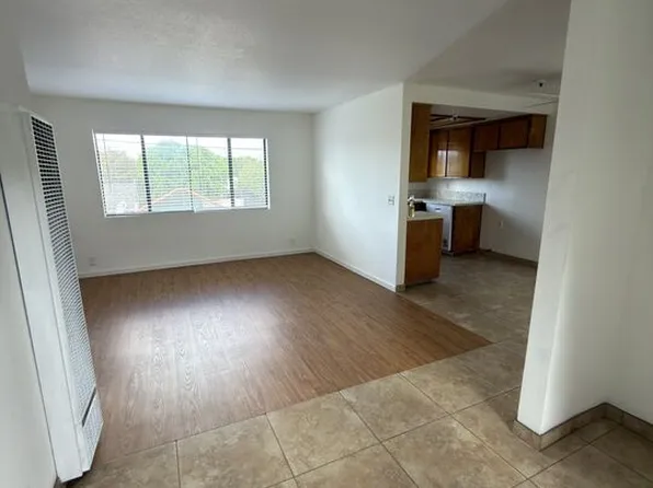 4467 W 120th St APT 3, Hawthorne, CA 90250