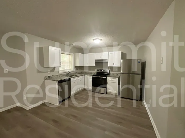 7189 Ravenwood Ln — Photo 5