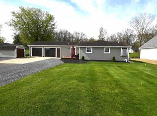 7810 S 140 E, Wolcottville, IN 46795