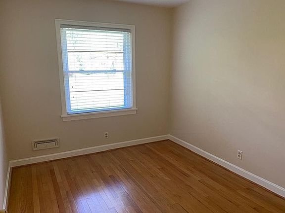 4th image of 3806 Willmar Ave