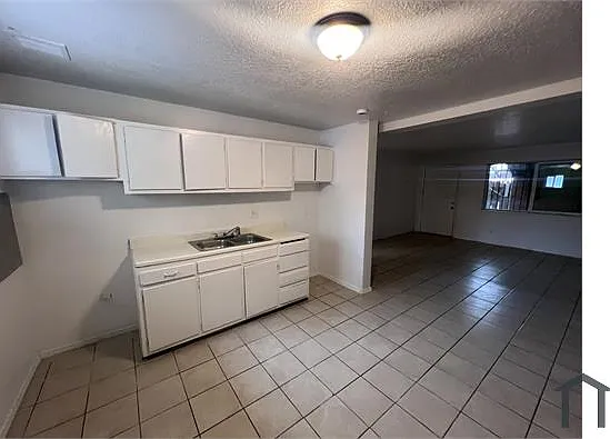 3413 Ross Ave SE #D — Photo 10