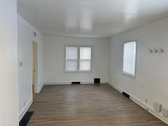 4th image of 4640 S Acoma St #C
