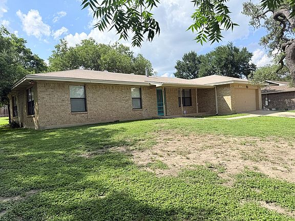 4th image of 404 Mack Hollimon Dr
