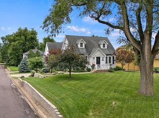 5175 N Prospect Rd, Peoria Heights, IL 61616