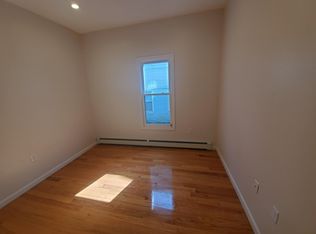 130 Putnam St #U-2, Boston, MA 02128