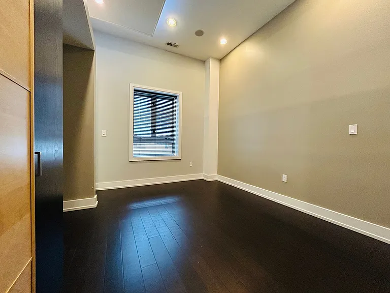 1210 Chestnut — Photo 28